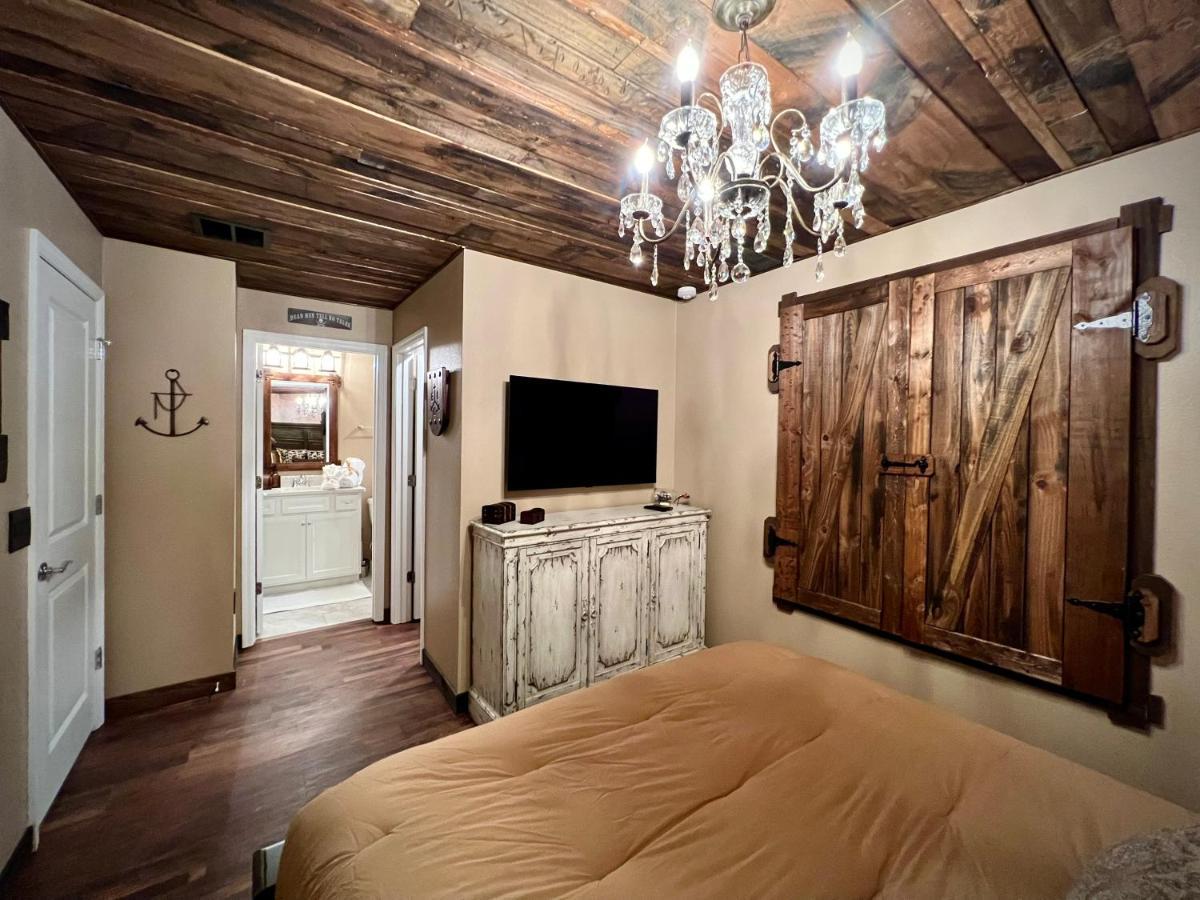 Spectacular! Disney/universal Themed Holiday home *