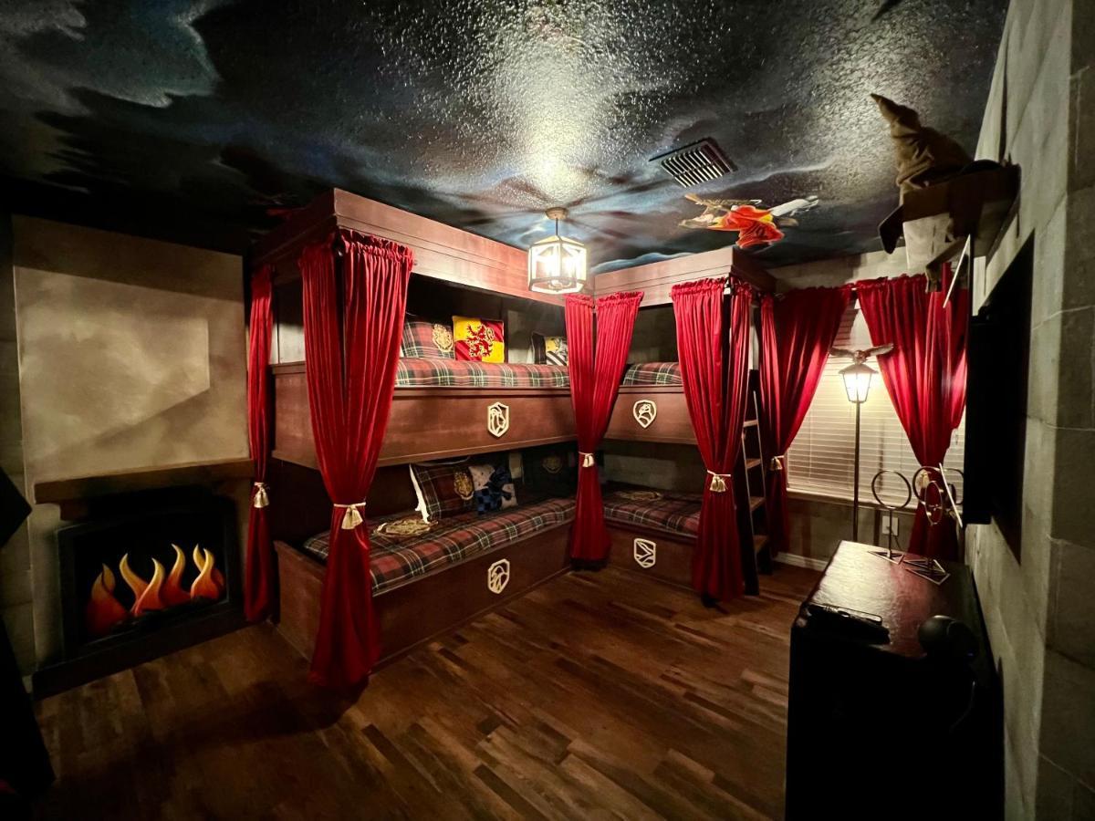 Holiday home Spectacular! Disney/universal Themed *