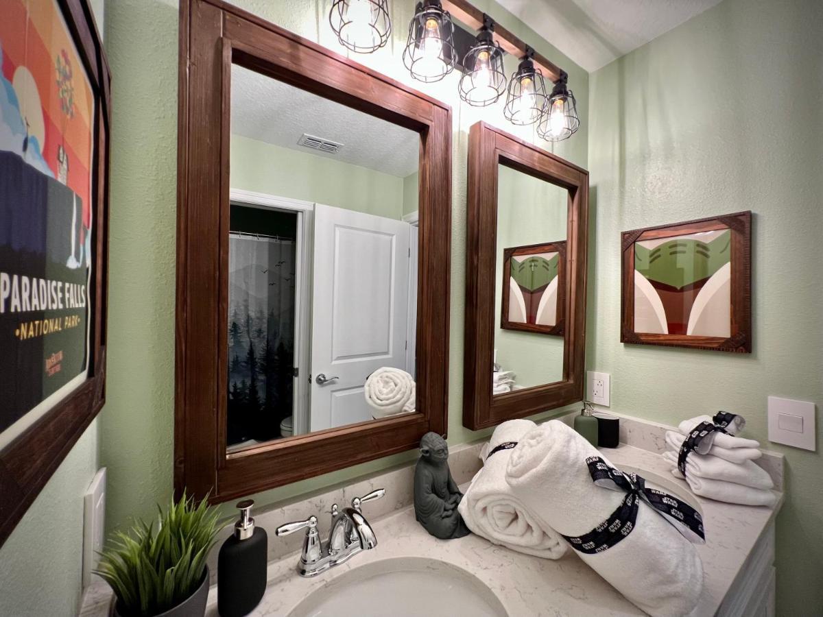 Spectacular! Disney/universal Themed Holiday home