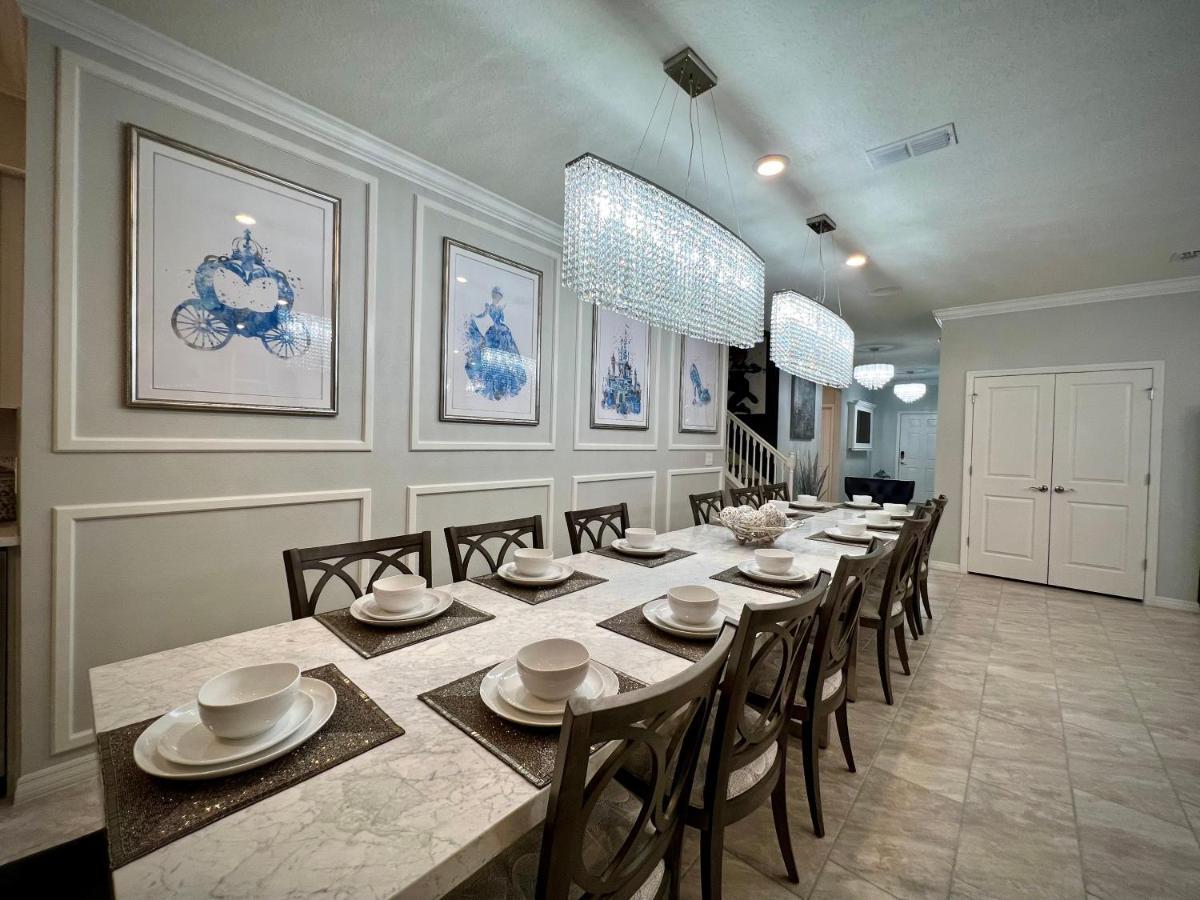 Spectacular! Disney/universal Themed Holiday home *