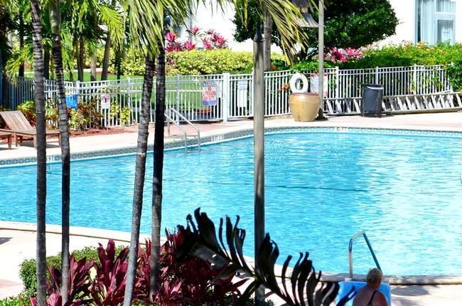 Sunny Isles Ocean Reserve 2* Golden Beach