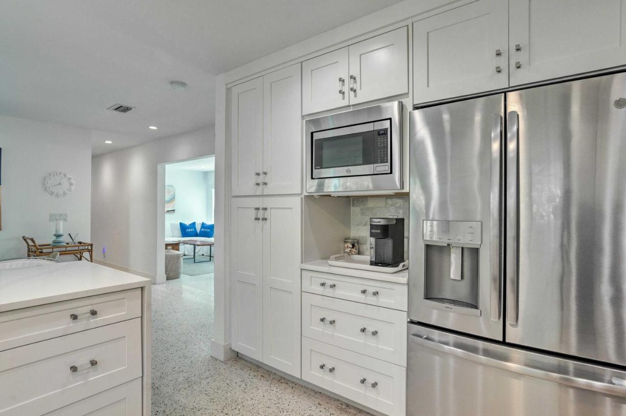 Juno House With Private Pool Walk To Beach! *