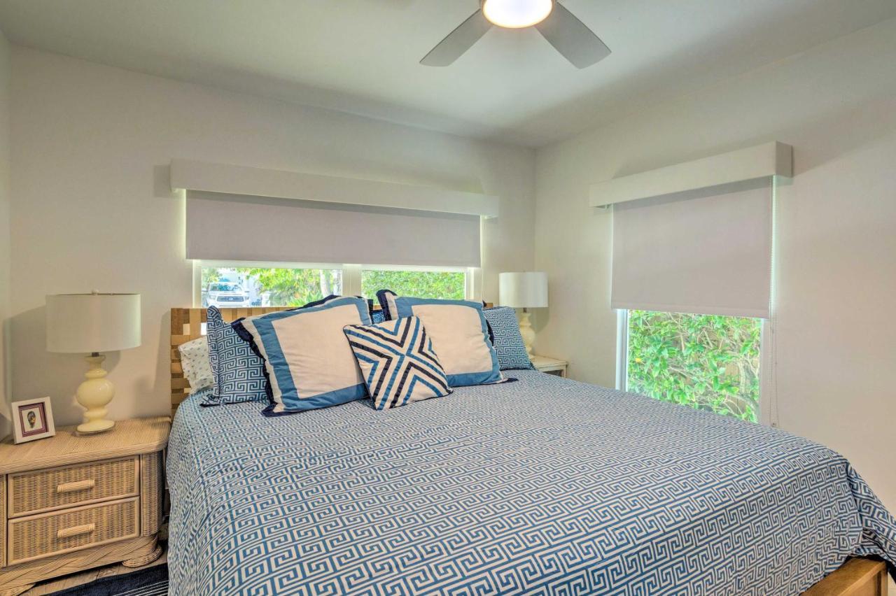 Juno House With Private Pool Walk To Beach!