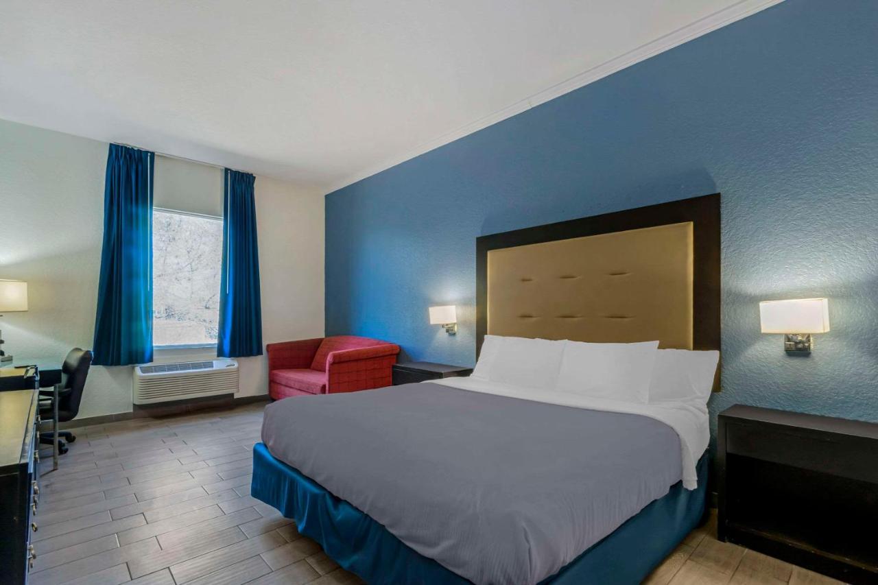 Rodeway 3* Wesley Chapel