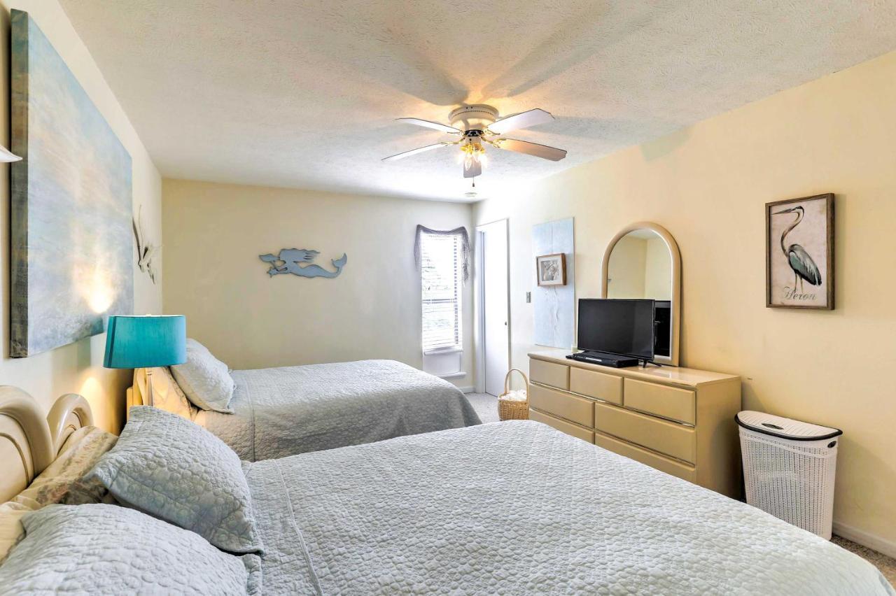 Apartment Pcb With Pool And Grill Access - Walk To Beach! *