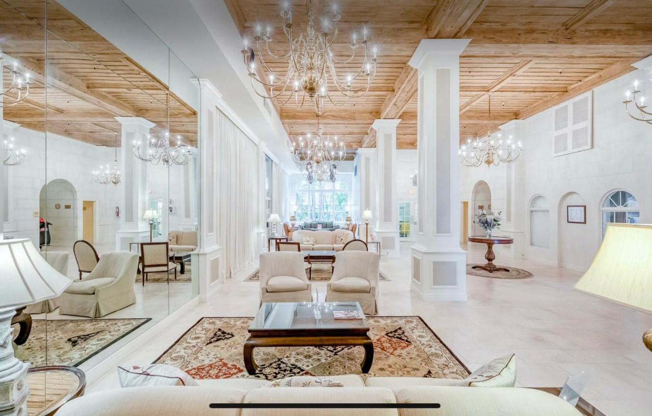 Renovated In The Heart Of Palm - Free Parking, Security Box 3*