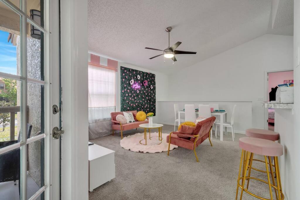 Remodeled Cozy Pink Themed Family Unit - 10 Mins From Kissimmee