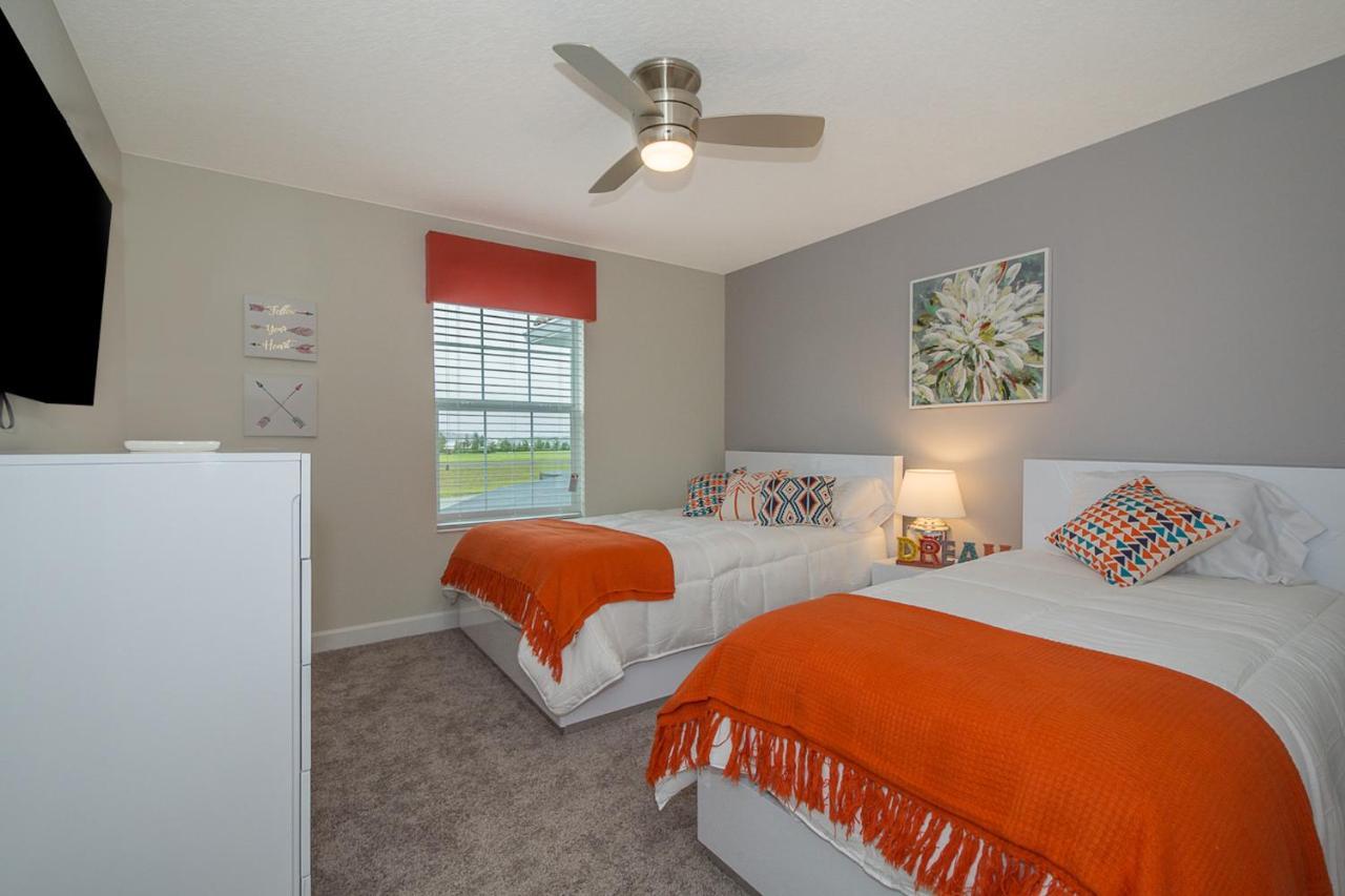 Holiday home Lovely Townhouse 4beds 3bath Pool 18 Min From Davenport