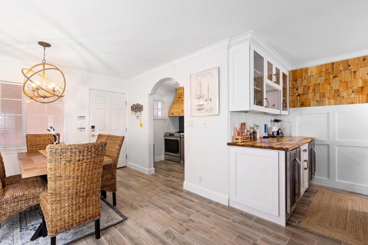 Premier 2bd Waterfront Barefoot Beach Apartment Clearwater Beach