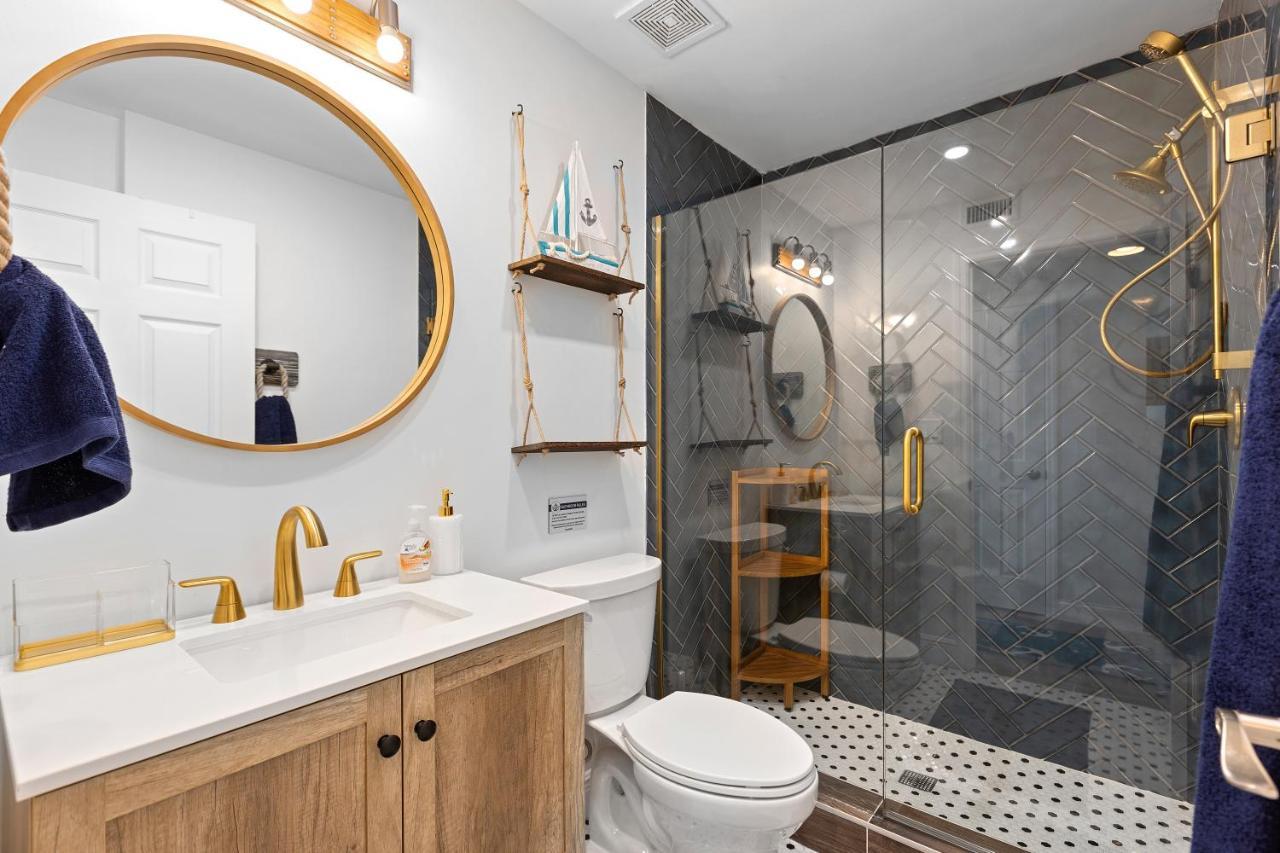 Premier 2bd Waterfront Barefoot Beach * Clearwater Beach