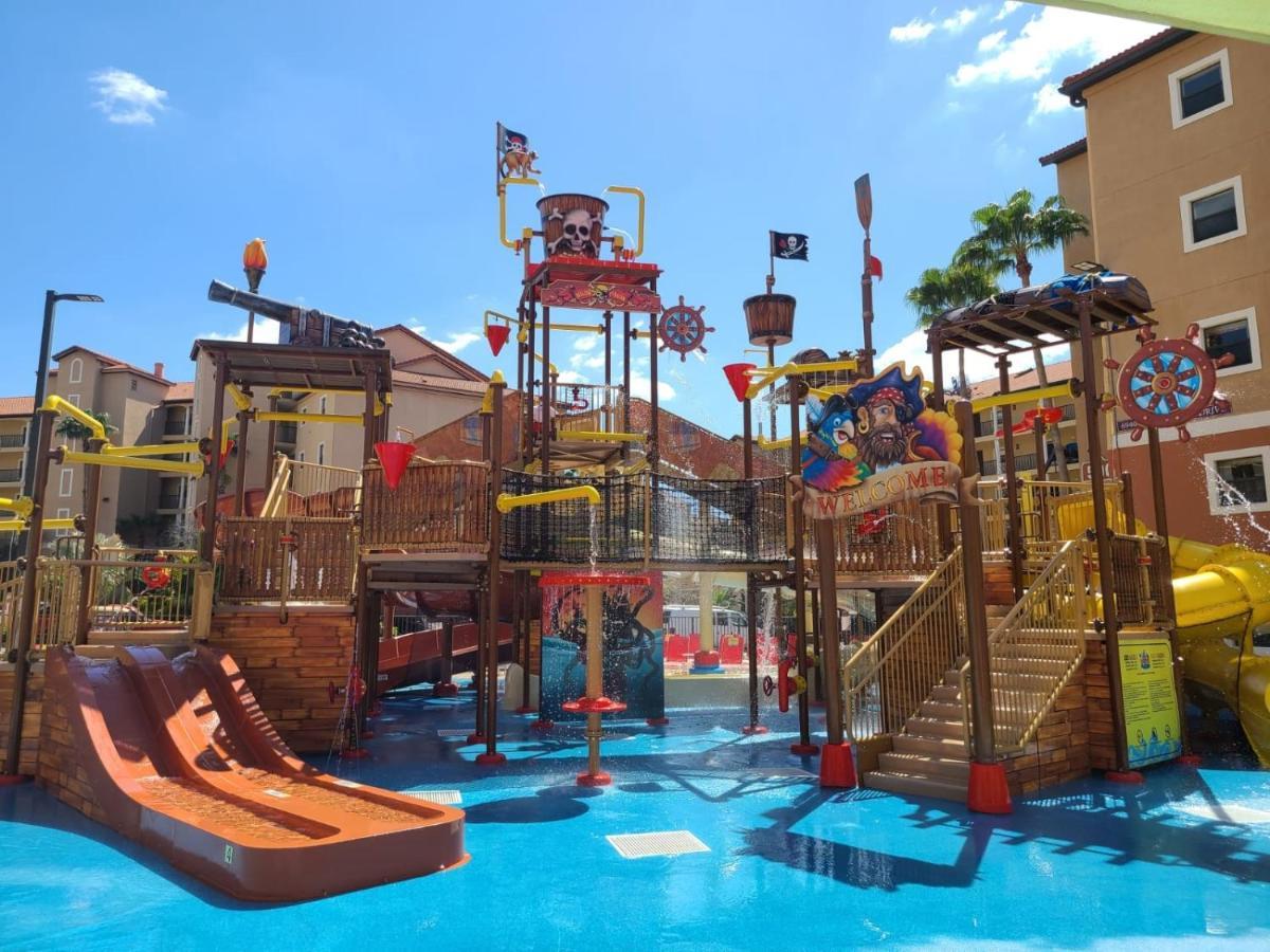 Westgate Lakes Hotel