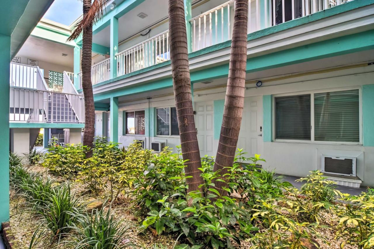 Apartment Bright Gulf Coast Escape - 8 Mi To Johns Pass! *