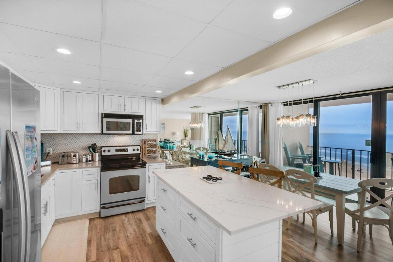Edgewater Tower 2-611 Apartment Panama City Beach
