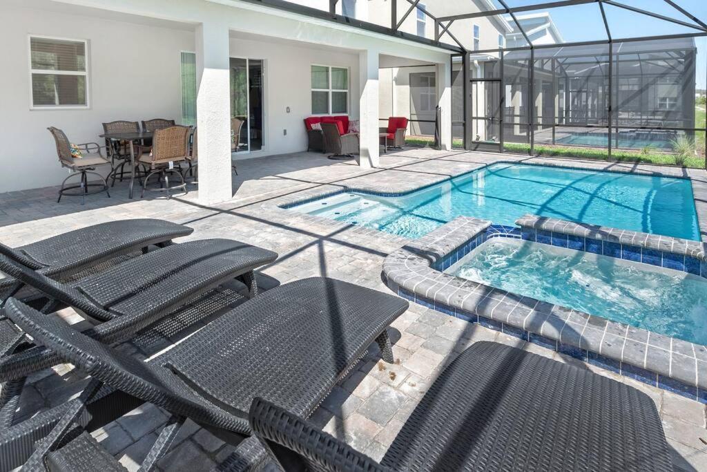 Luxury 9br @ Storey Near * Kissimmee