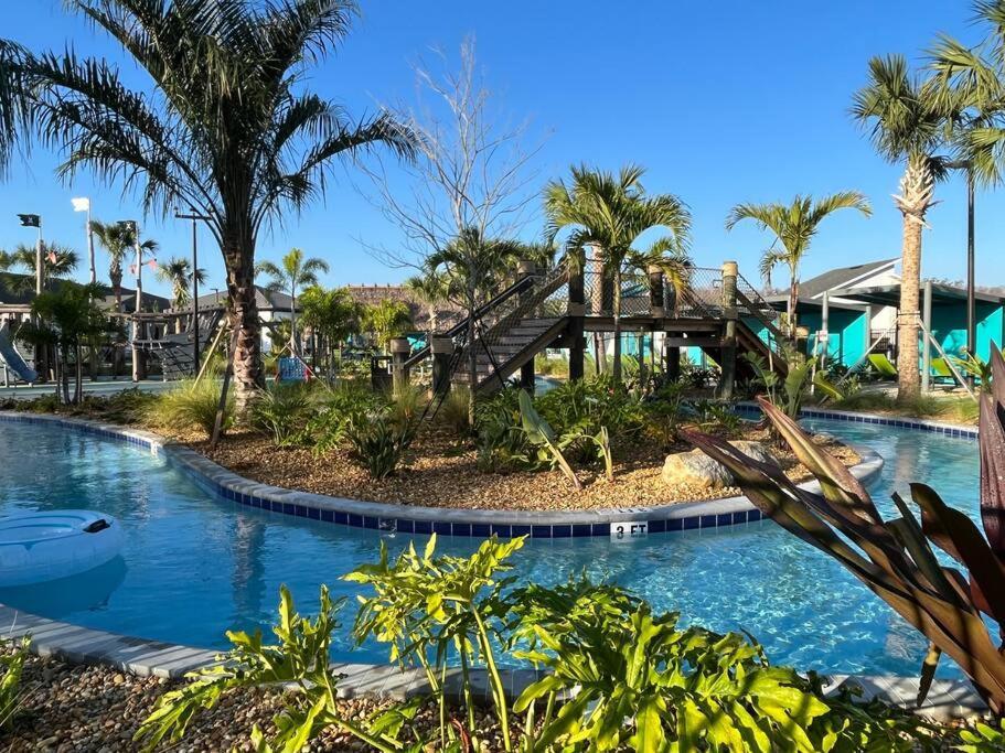Luxury 9br @ Storey Near *