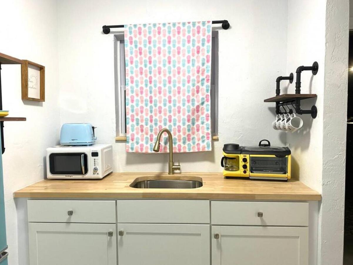 Apartment Pineapple Shores Retro 4 *