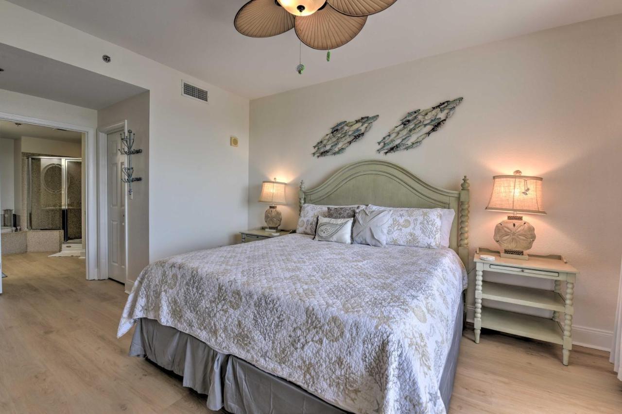 Comfy Pcb With View And Private Access! *