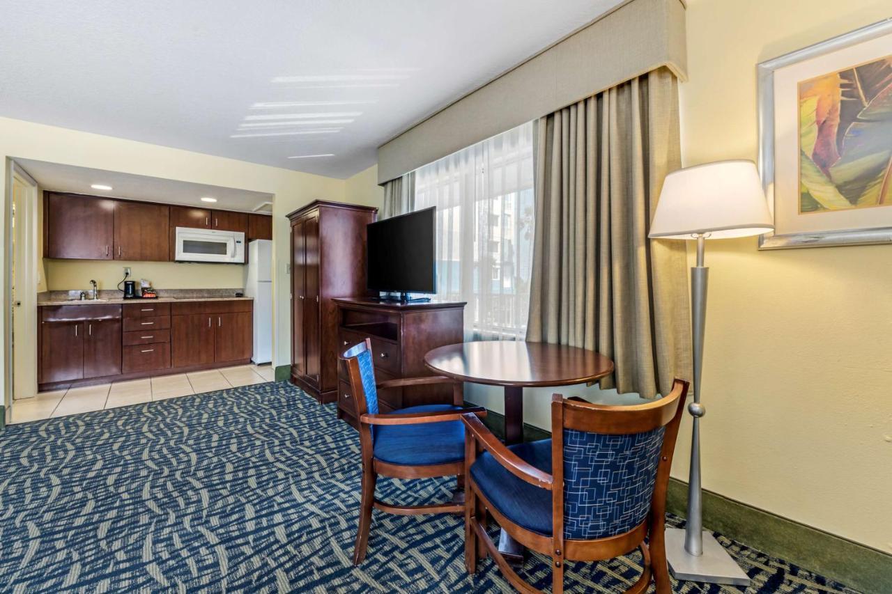 Western Cocoa - Port Canaveral Hotel