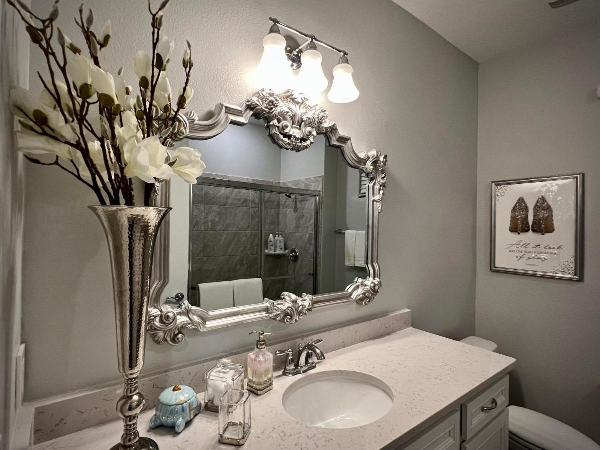 Spectacular! Disney/universal Themed Holiday home Davenport