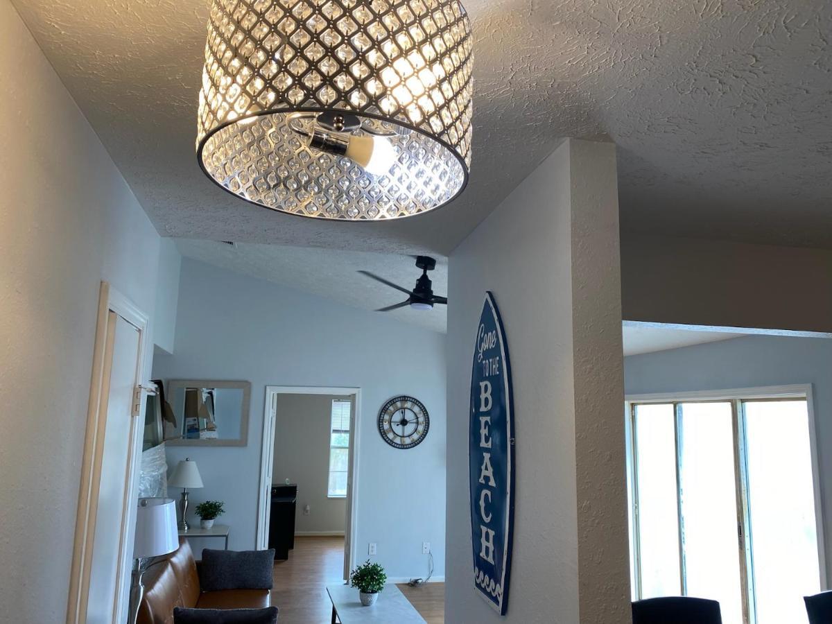 Beautiful House Sleeps 12 - Hot Tub - Breakfast - Walk To Holiday home Panama City Beach
