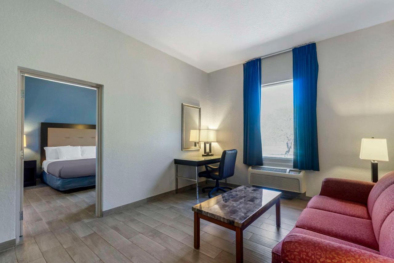 Rodeway Inn