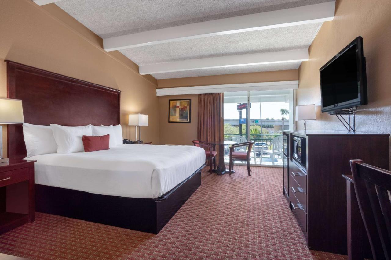 Travelodge By Wyndham Lakeland