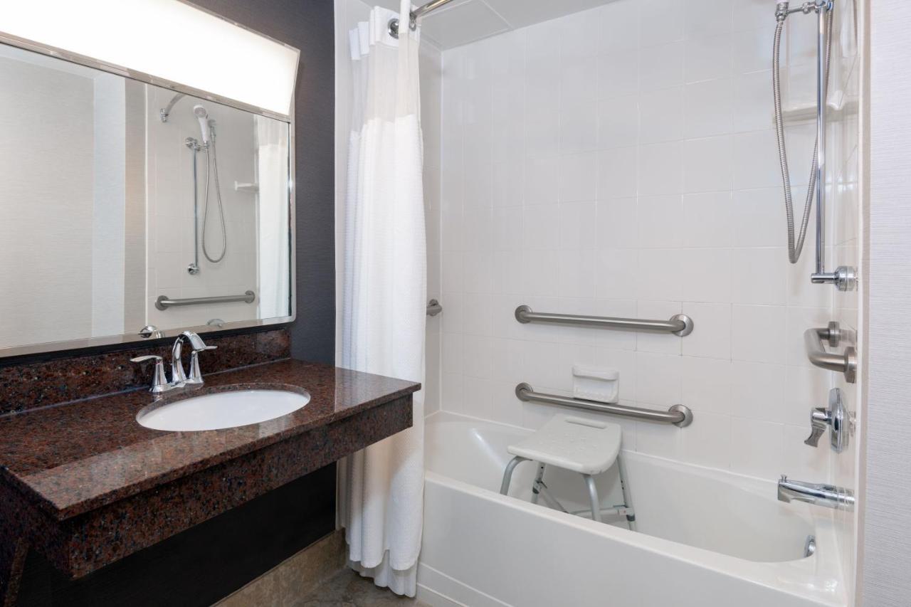 Courtyard By Marriott At Town Center 3* Sarasota