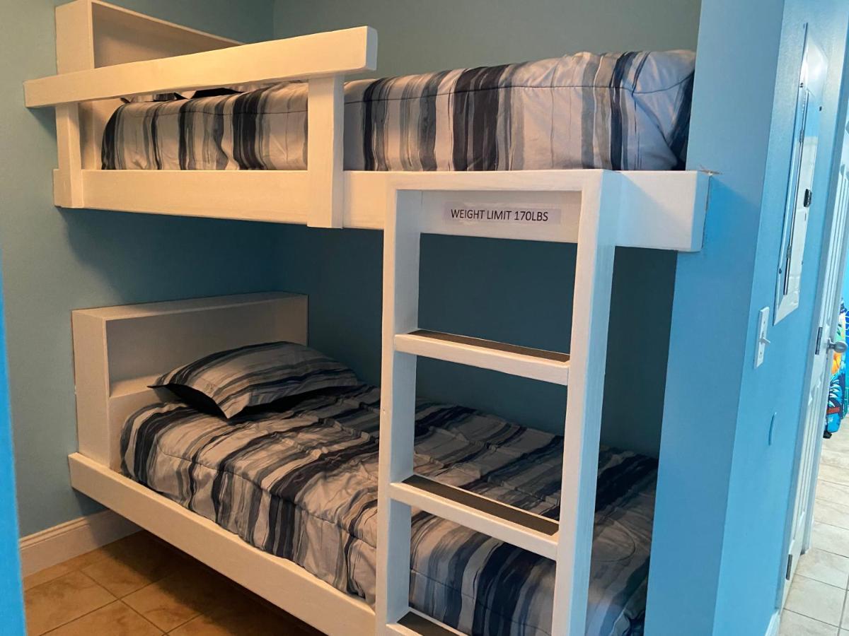 Aparthotel 1717 Laketown Wharf 1 King Bedroom, 2 Bath