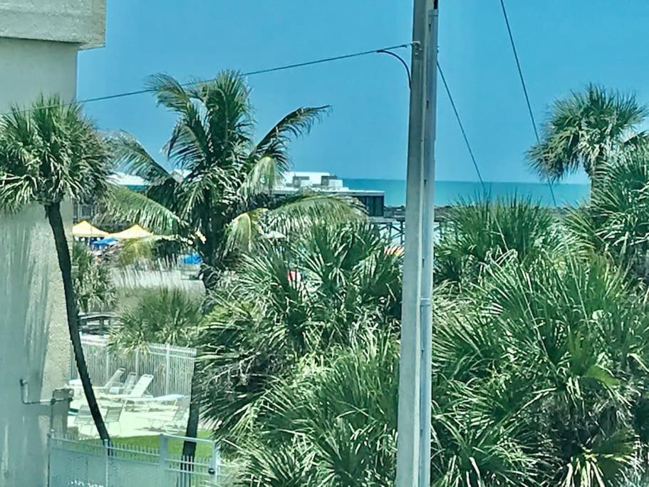 By The Sea! * Cocoa Beach