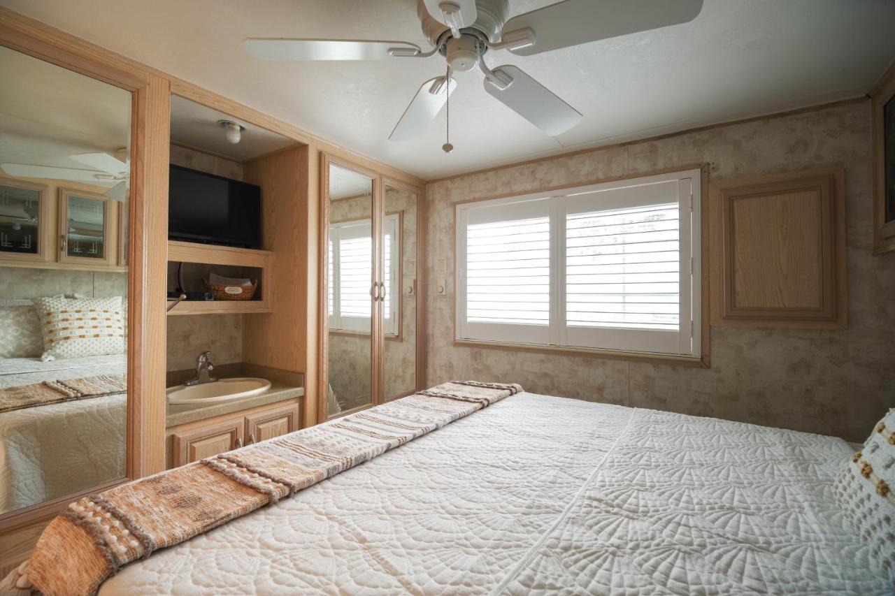 Cozy With Community Pools And Access! Holiday home Melbourne Beach