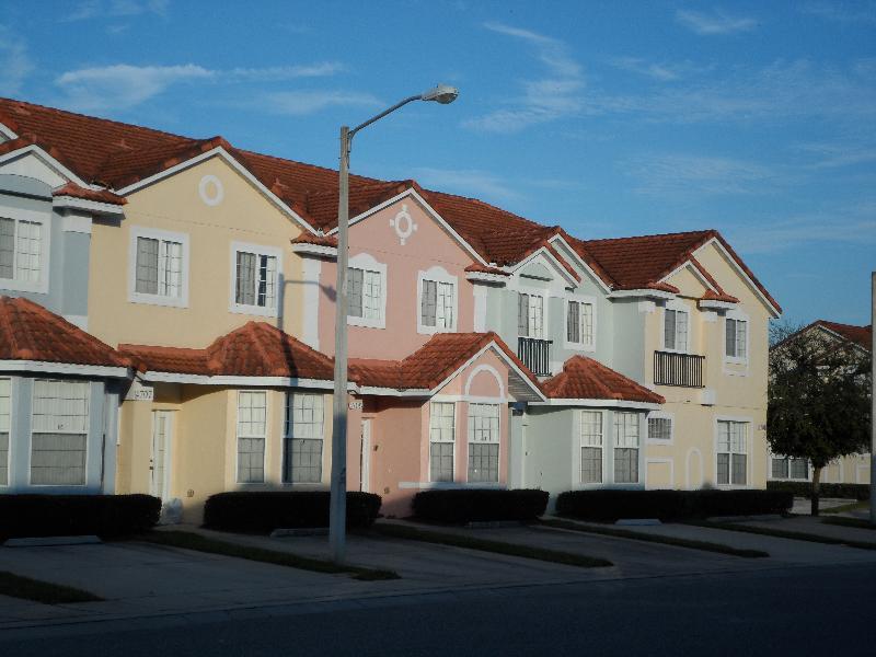 Area And Townhomes Hotel