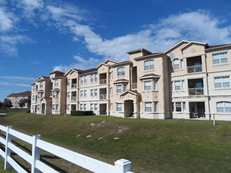 Hotel Area And Townhomes Celebration