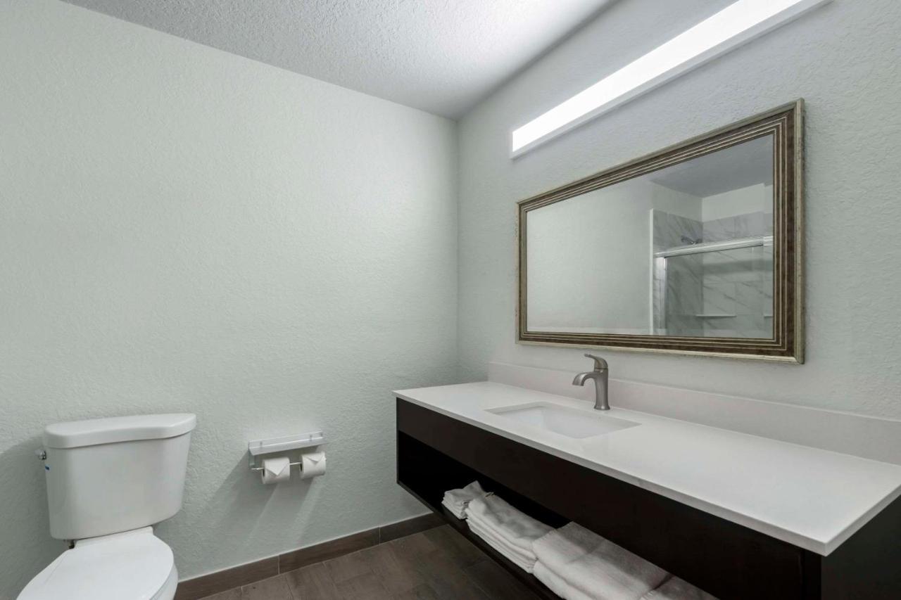 Rodeway 3* Wesley Chapel