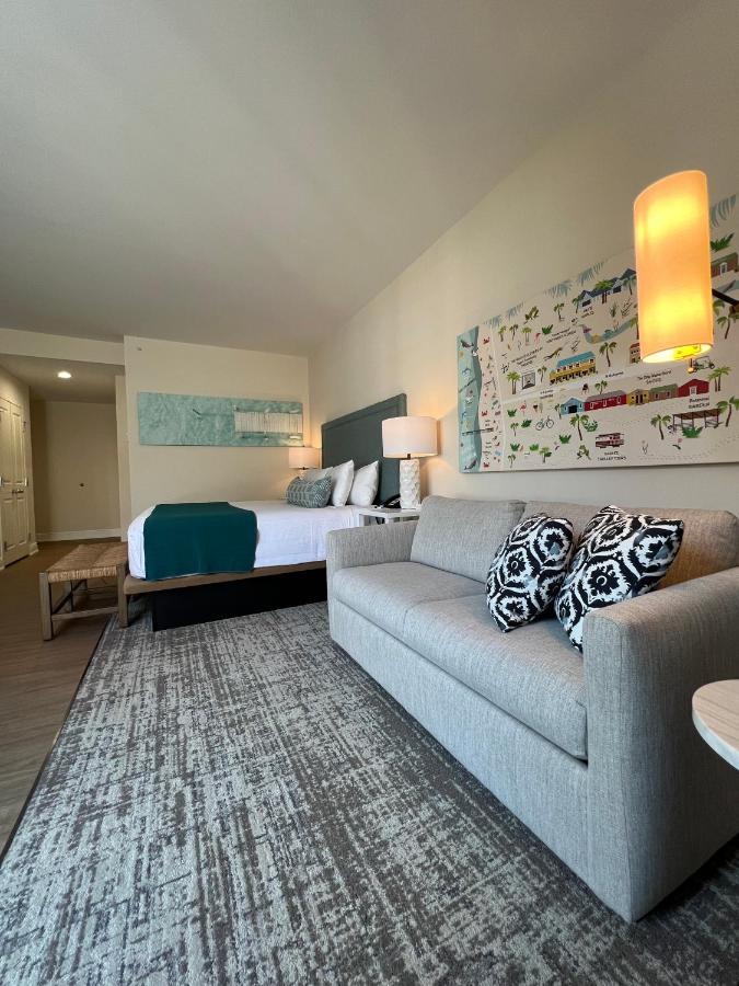 The Capri Hotel