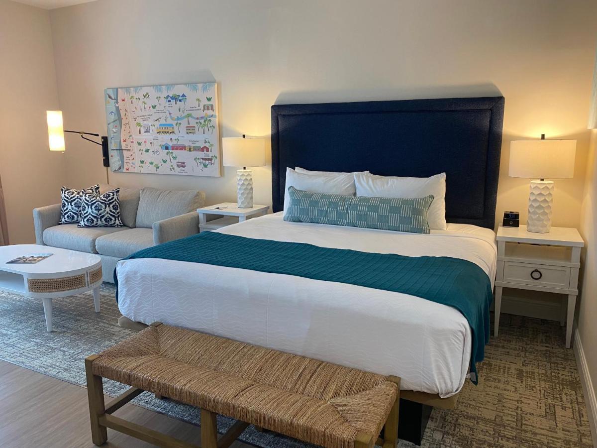 The Capri Hotel 4*