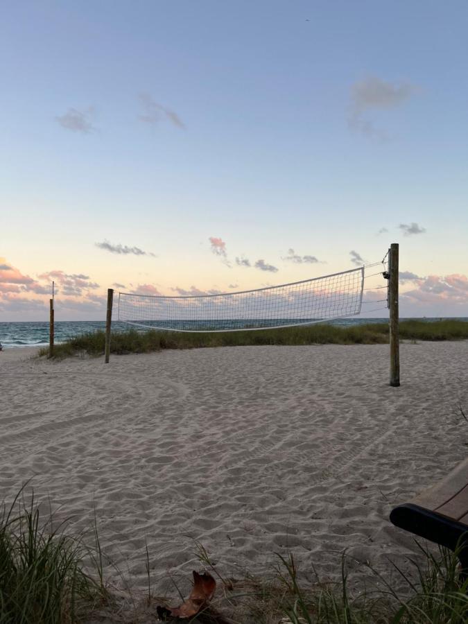 Great Location 2 Min Walk From The Beach Apartment *