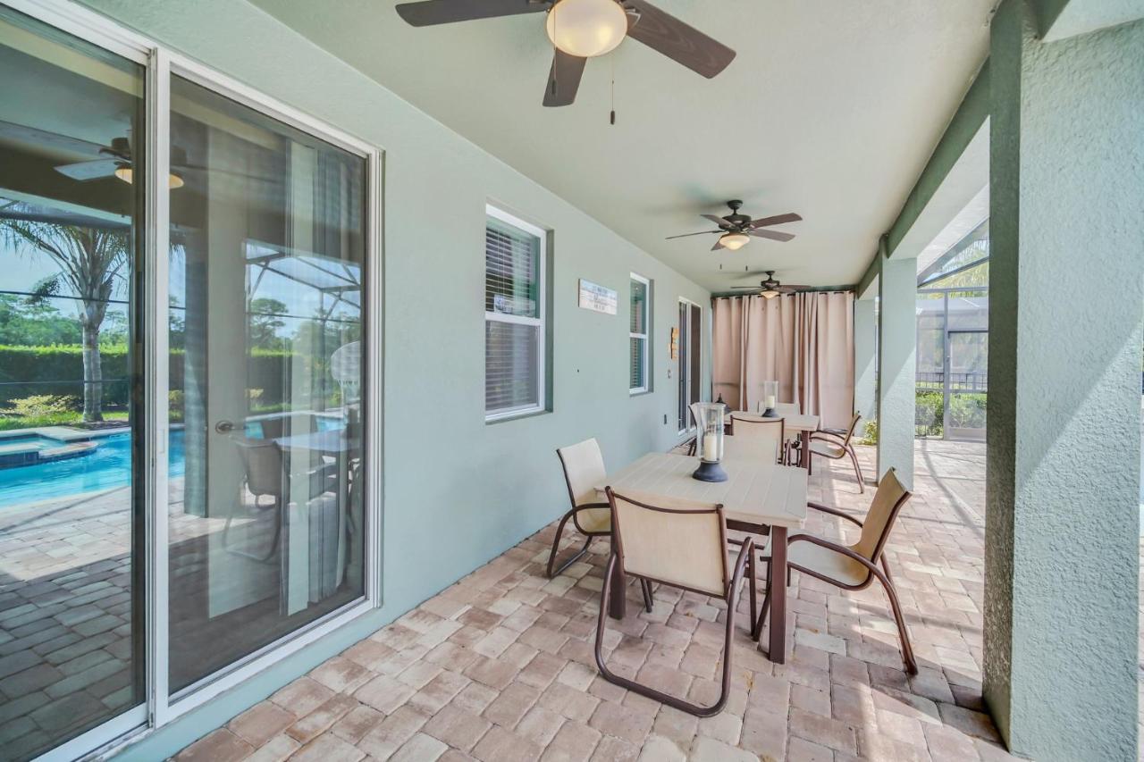 Holiday home Spacious 8br Family House With Private Caged Pool And Full Size Crib Near Disney Orlando