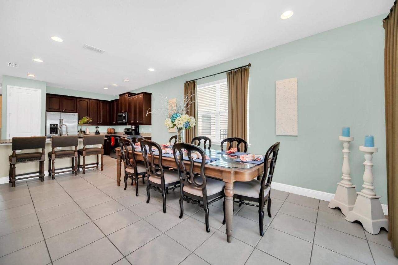 Holiday home Spacious 8br Family House With Private Caged Pool And Full Size Crib Near Disney *