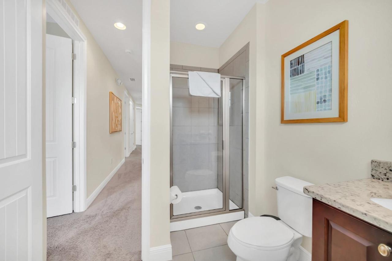 Holiday home Spacious 8br Family House With Private Caged Pool And Full Size Crib Near Disney *