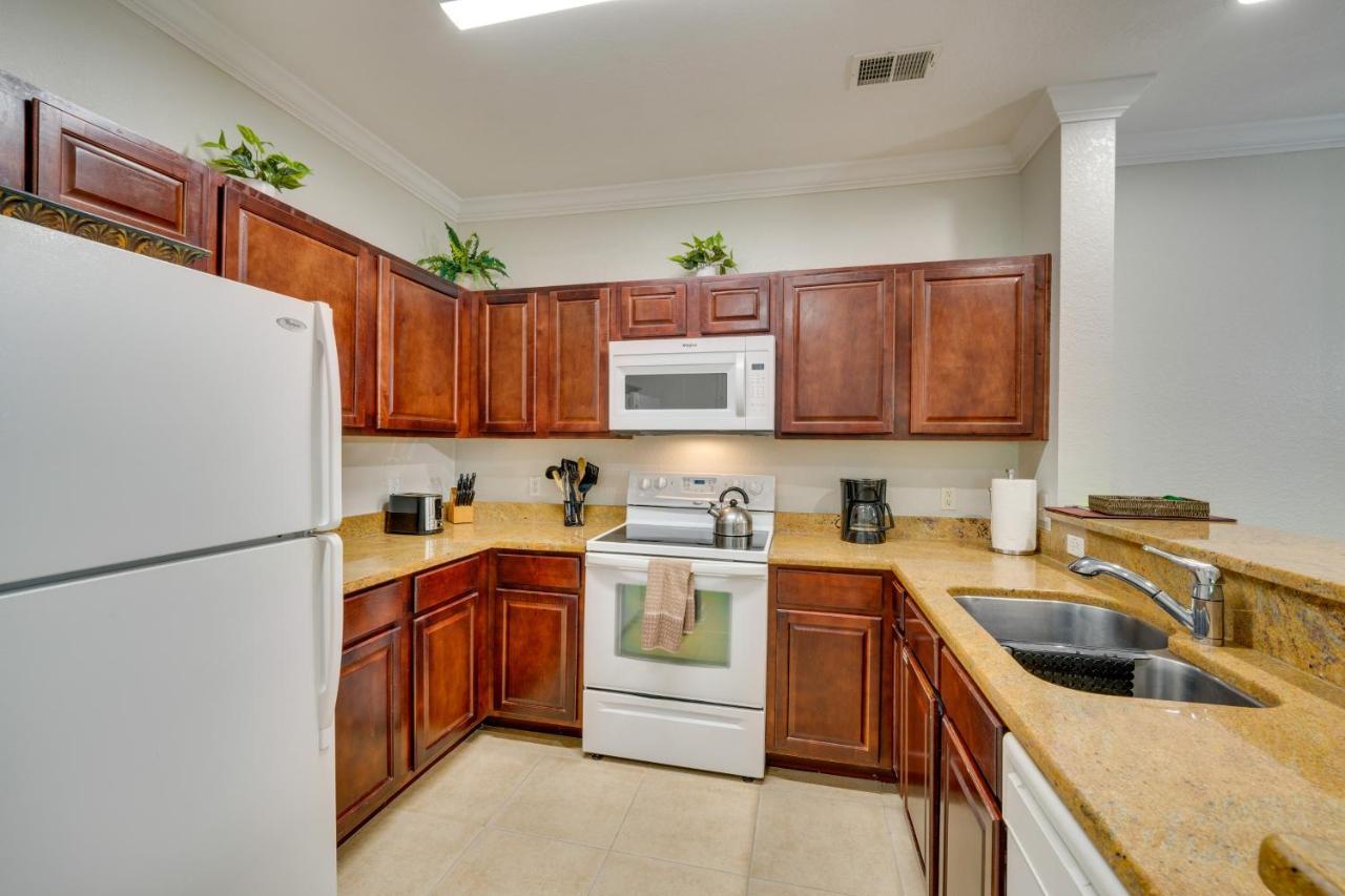 Tuscana Balcony, Pool, Near Disney! Apartment Kissimmee
