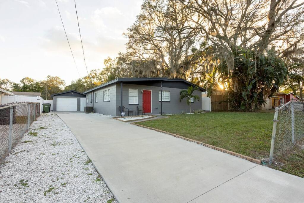 Entirehouse W/bush Garden View_private Heated Pool Holiday home Tampa