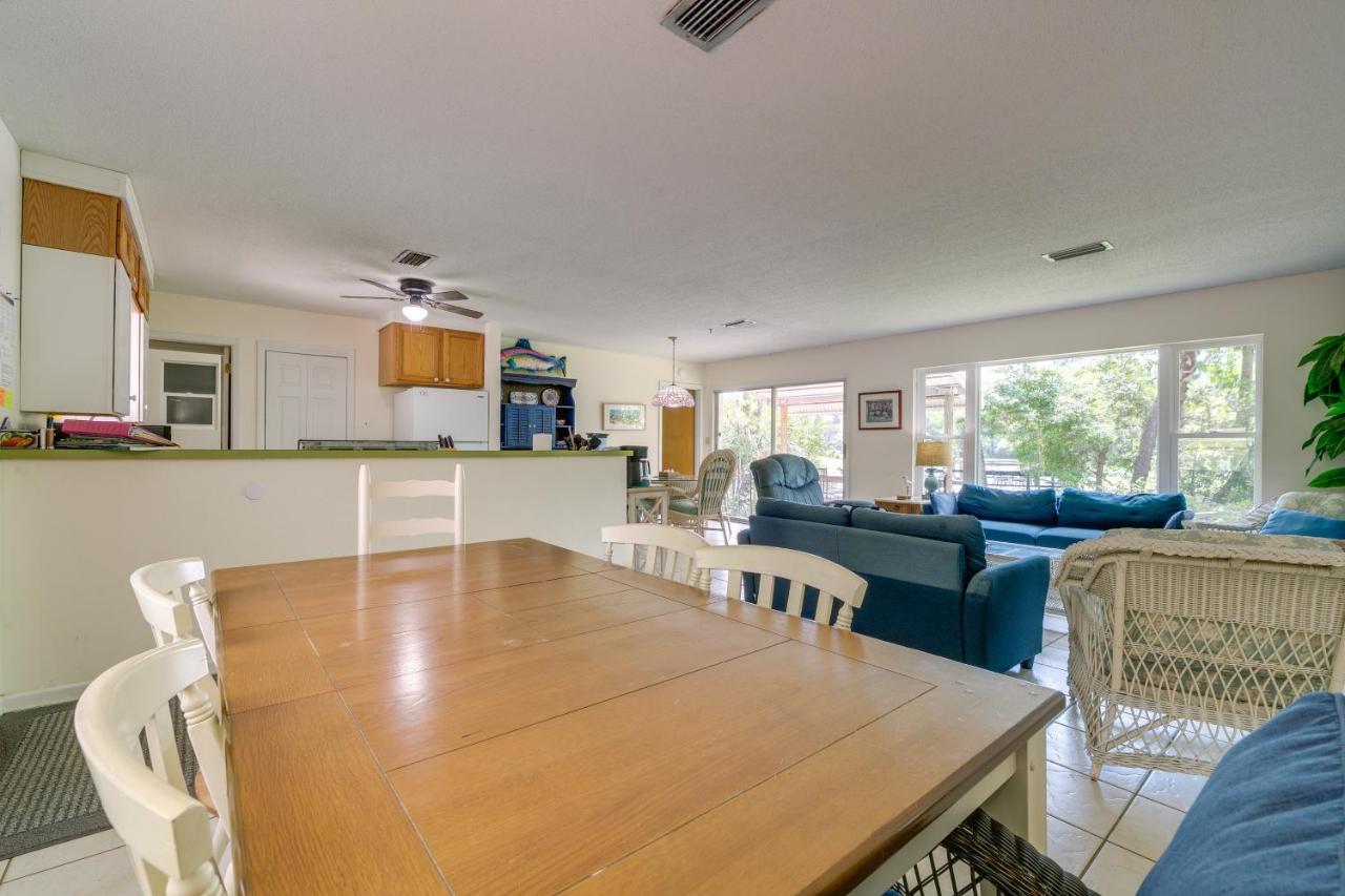 Holiday home Riverfront With Dock And Kayaks! *