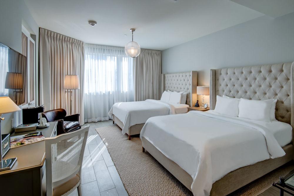 Hotel Ansonia By Plymouth 3*