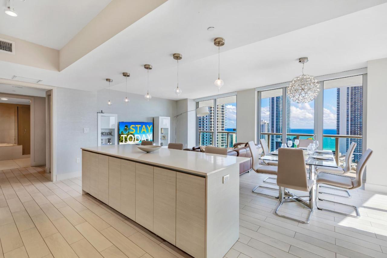 Apartment Beachwalk #2301 - Modern 3bdr And 3ba - Balcony, Gym, Amazing Pool Hallandale Beach