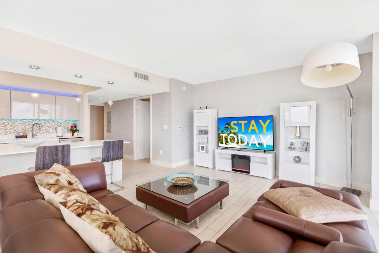 Beachwalk #2301 - Modern 3bdr And 3ba - Balcony, Gym, Amazing Pool *