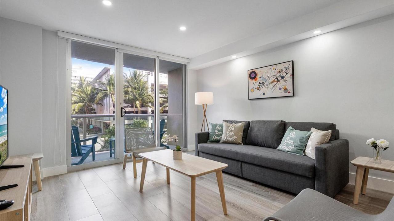 2 Bedrooms Sunny Isles At Ocean Reserve 2nd Floor Apartment *