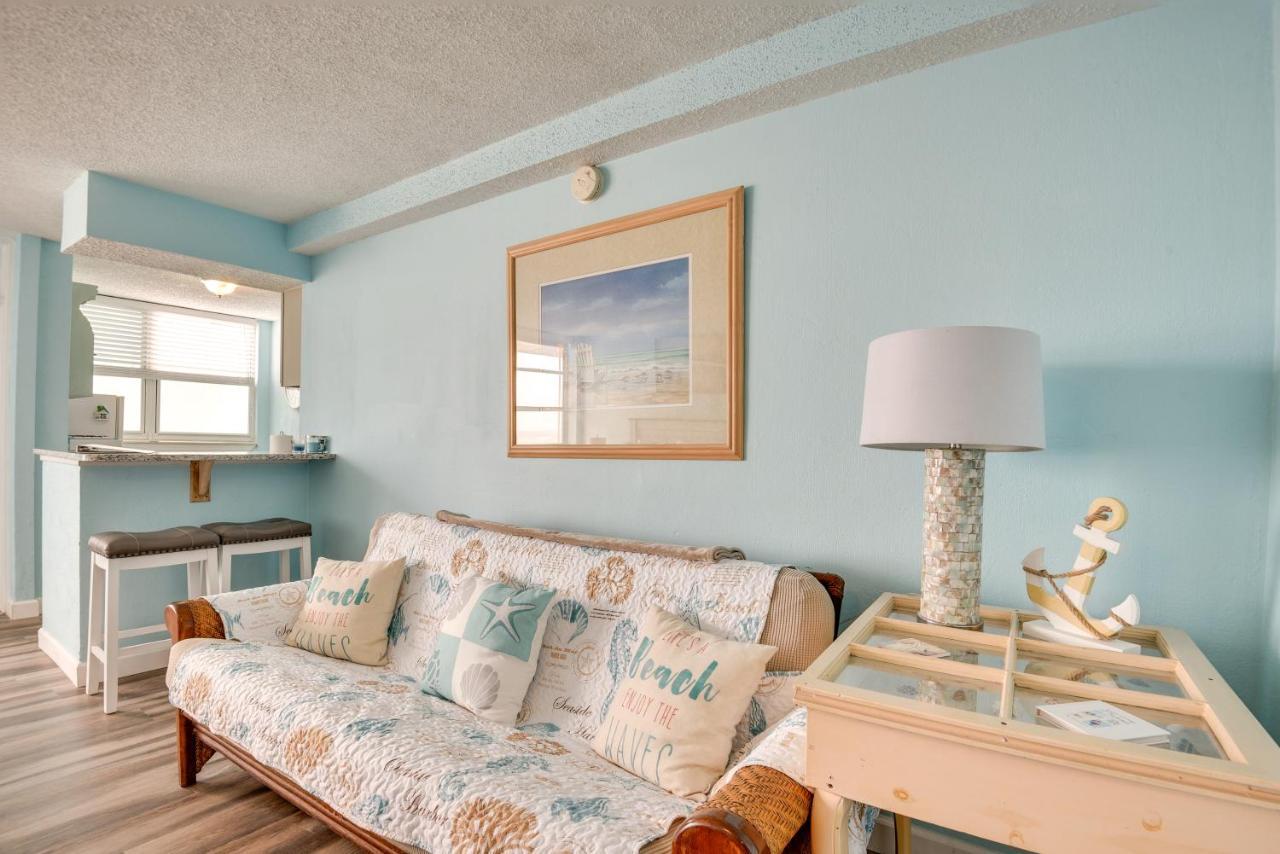 Updated Daytona Oceanfront Studio! Daytona Beach