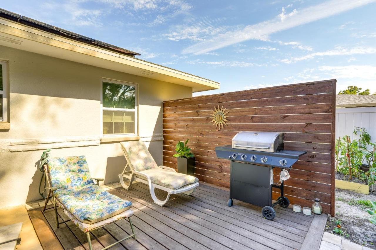 Charming With Yard About 5 Mi To Beach! Clearwater