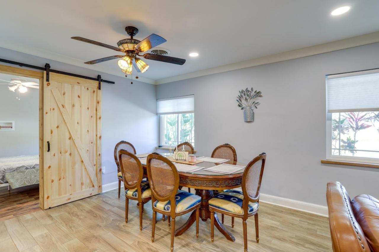 Holiday home Charming With Yard About 5 Mi To Beach! Clearwater
