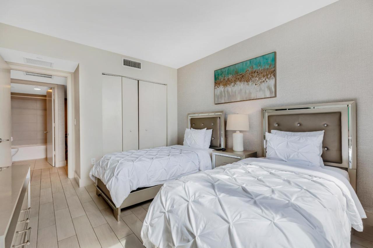 Apartment Beachwalk #2301 - Modern 3bdr And 3ba - Balcony, Gym, Amazing Pool Hallandale Beach
